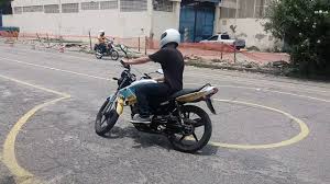 instrutor auto escola moto