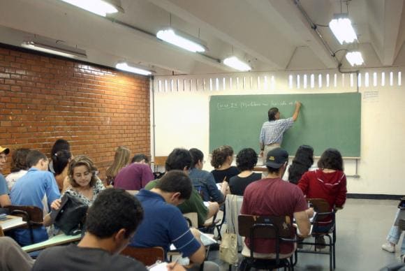 Secretaria de Educação anuncia concurso para professor; saiba mais! Secretaria de Educação anuncia concurso para professor; saiba mais!