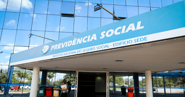 Pagamento do 13º salário em dobro liberado; veja como receber