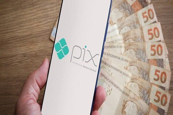 pix dinheiro Fez um PIX e caiu na conta errada? Veja como reverter essa situação