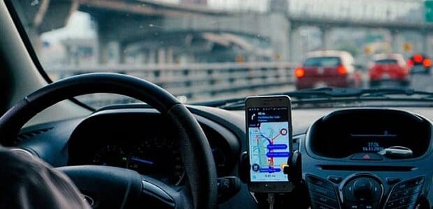 Presta serviço por app - Saiba se você tem vínculo empregatício com a empresa  