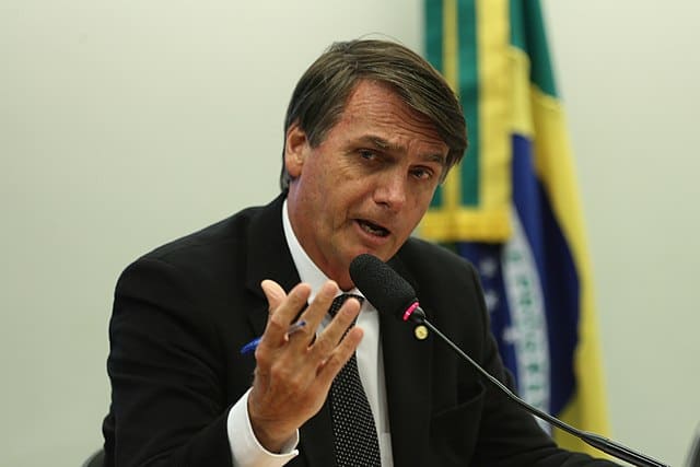 Auxílio Brasil Eleições incentivam governo a aumentar Auxílio Brasil para R$ 600