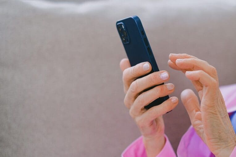 Pesquisa denuncia celulares com reconhecimento facial inseguro Pesquisa denuncia celulares com reconhecimento facial inseguro