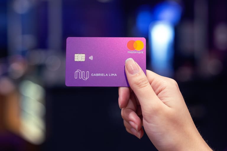 novo-cartao-nubank Cartão para adicionar limite no Nubank: O que acontece se tirar o dinheiro da conta?