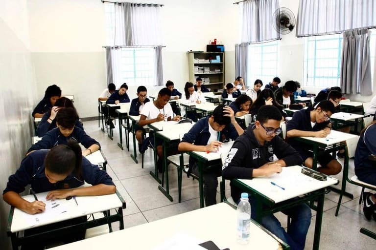 SP: transferência de alunos para escolas estaduais equivale a uma alta de 98%