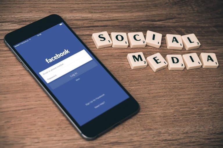 social-media-763731-1920