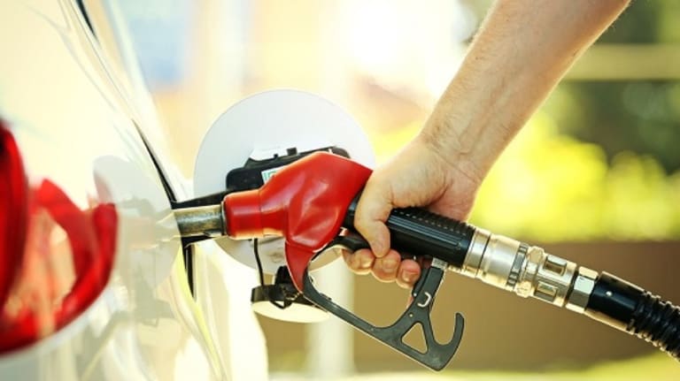 gasolina Gasolina ou etanol: qual combustível compensa mais para seu bolso?
