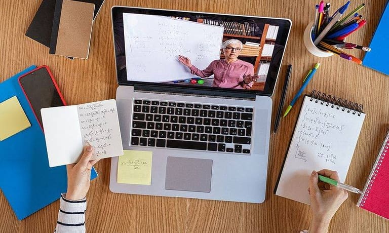 EAD lives sobre educação