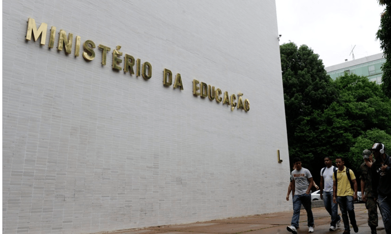 Ministério da Educação Ministério da Educação