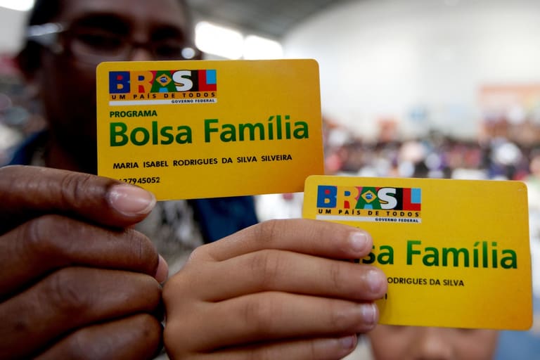 Veja quanto pagará o Bolsa Família se PEC dos precatórios não for aprovada
