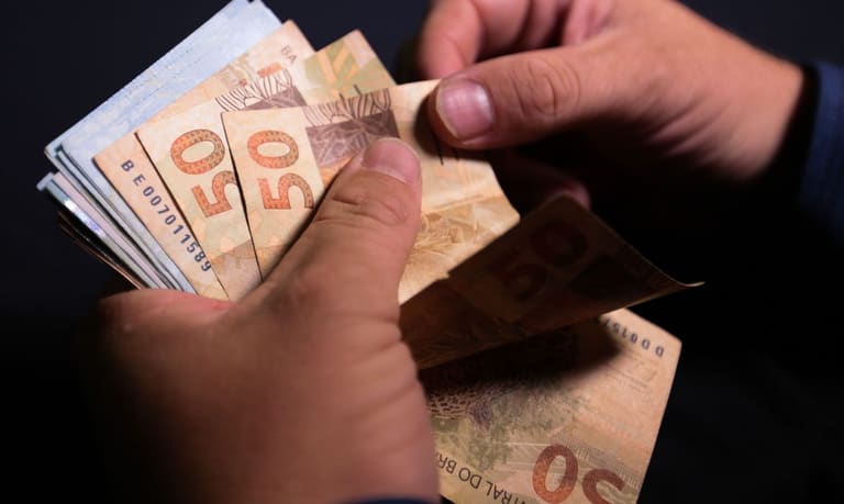 Liberada nova parcela do auxílio de até R$320