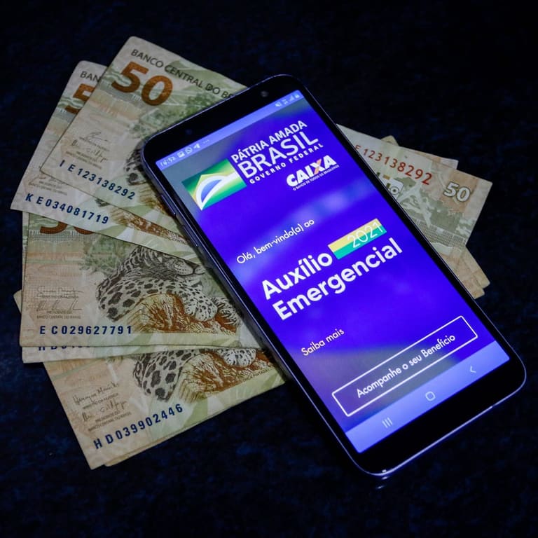 Auxílio Emergencial Auxílio Emergencial