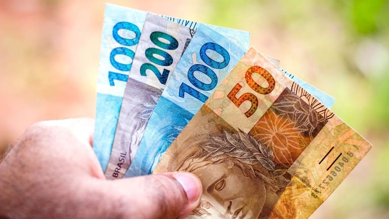 Auxílio Auxílio