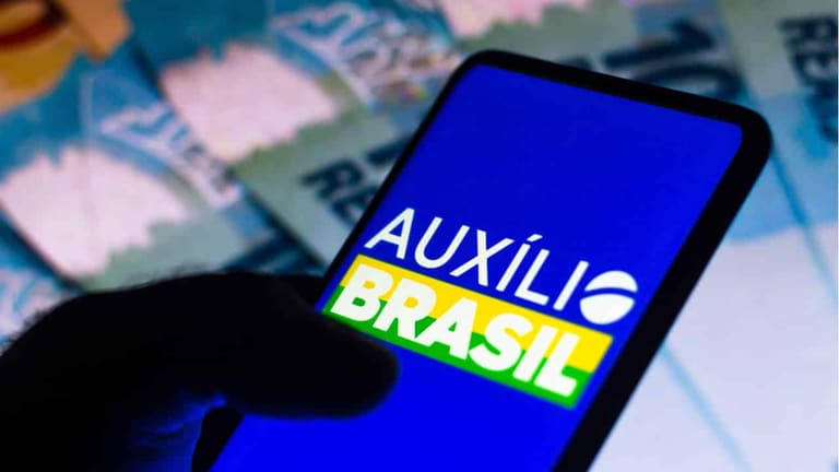 Auxílio Brasil: Governo conclui pagamentos na próxima sexta-feira, 25