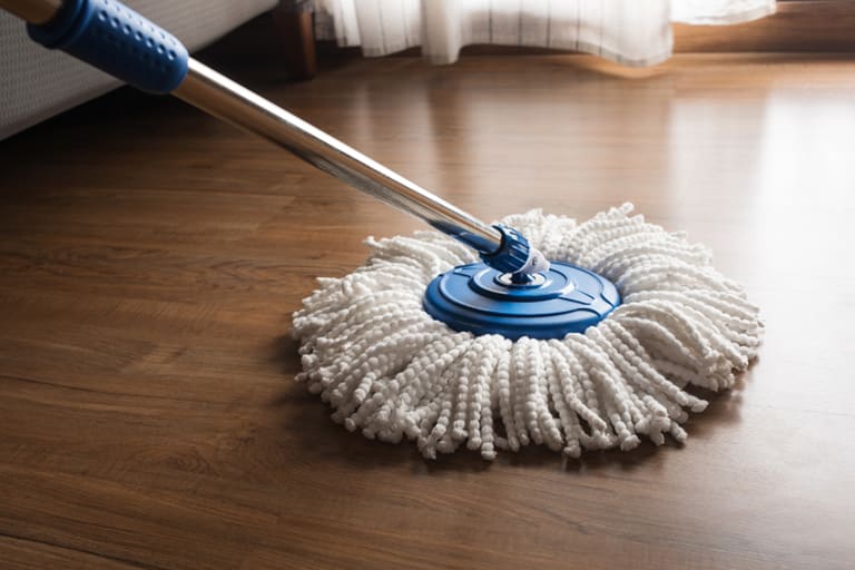 MOP de limpeza conheça os tipos e veja qual escolher -- Reprodução Canva