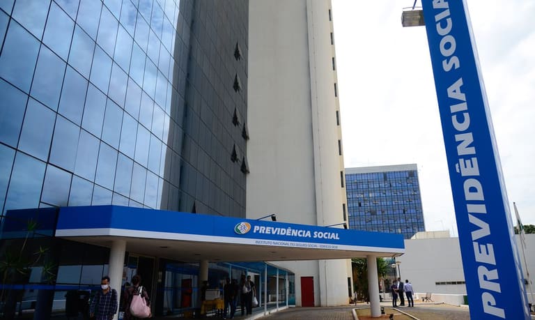 INSS: veja como fazer o cálculo da antecipação proporcional do 13°
