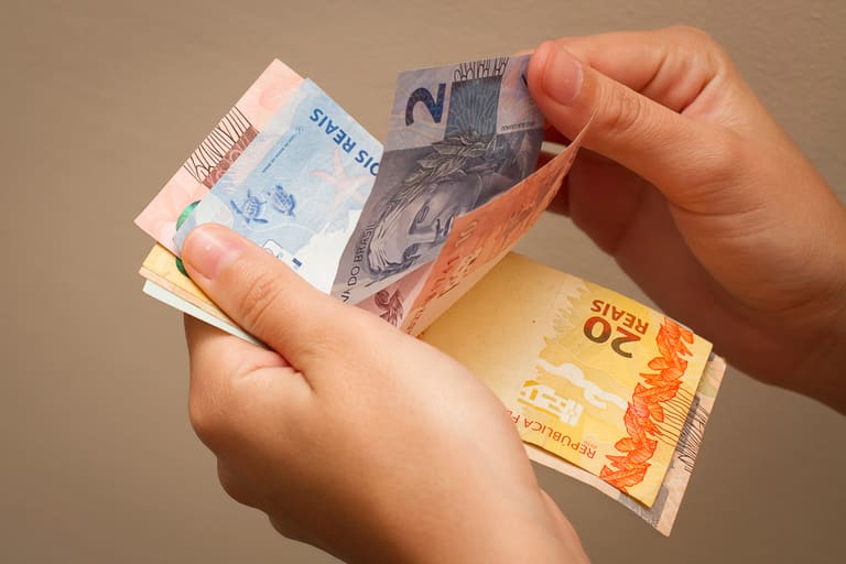 PIS Como consultar o número do PIS para sacar até R$ 1 mil do FGTS?