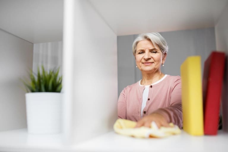 Aposentadoria para dona de casa: veja se essa modalidade está disponível no INSS