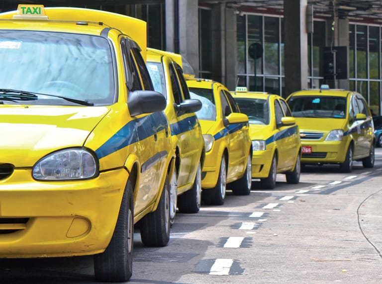 Auxílio-taxista: governo mapeia quantidade de taxistas aptos