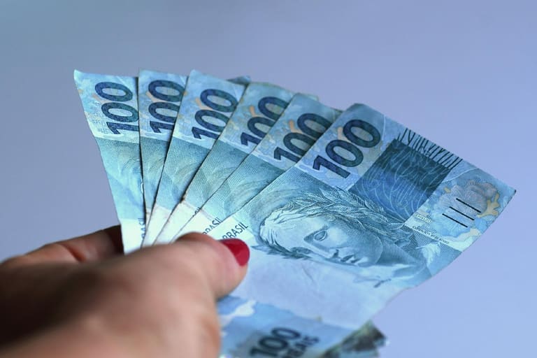 AUXÍLIO BRASIL DE R$600: O que preciso fazer para receber o dinheiro?