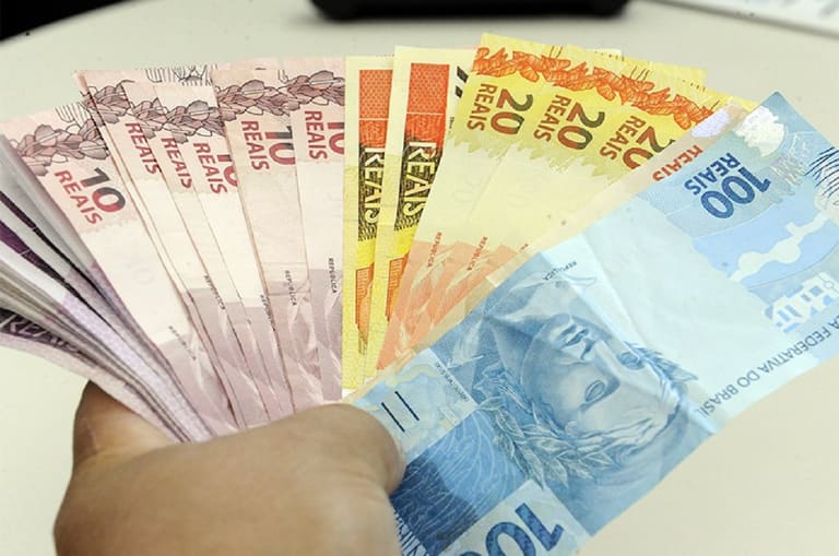 Salário Mínimo Ideal