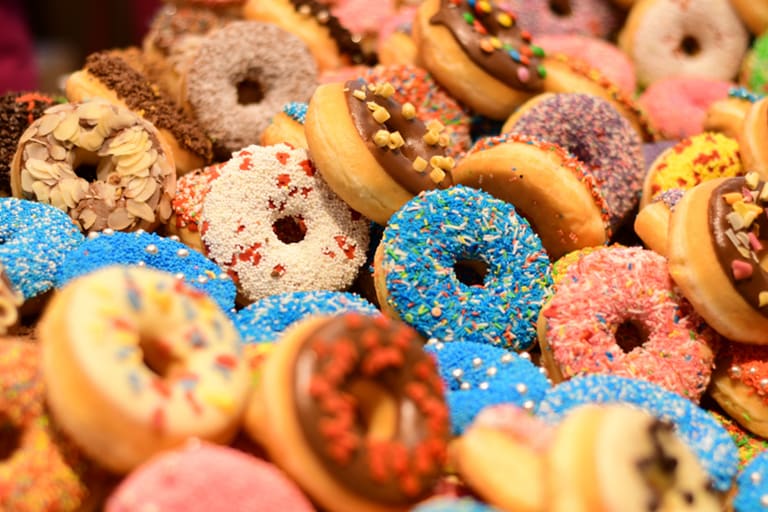 Melhores franquias de doces para investir neste fim de ano -- Reprodução Canva