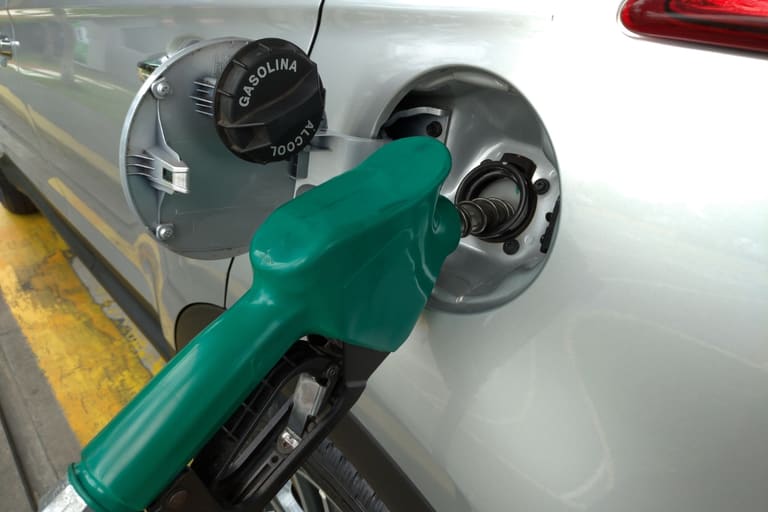 Etanol e gasolina seguem em subida de preços, acompanhe