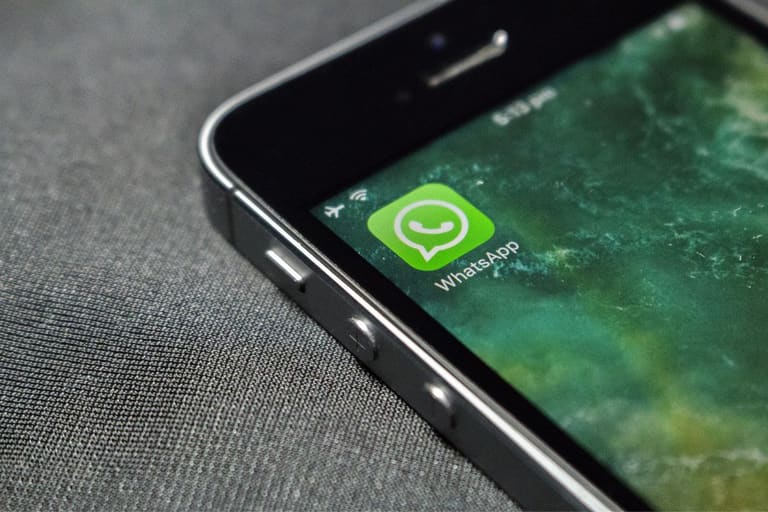 Whatsapp: ESTES aparelhos vão deixar de suportar o app em 2023; veja a LISTA - Reprodução Canva