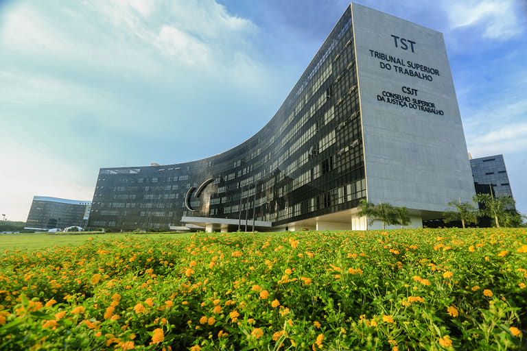 Concursos públicos: MAIS DE 700 VAGAS NA ÚLTIMA SEMANA