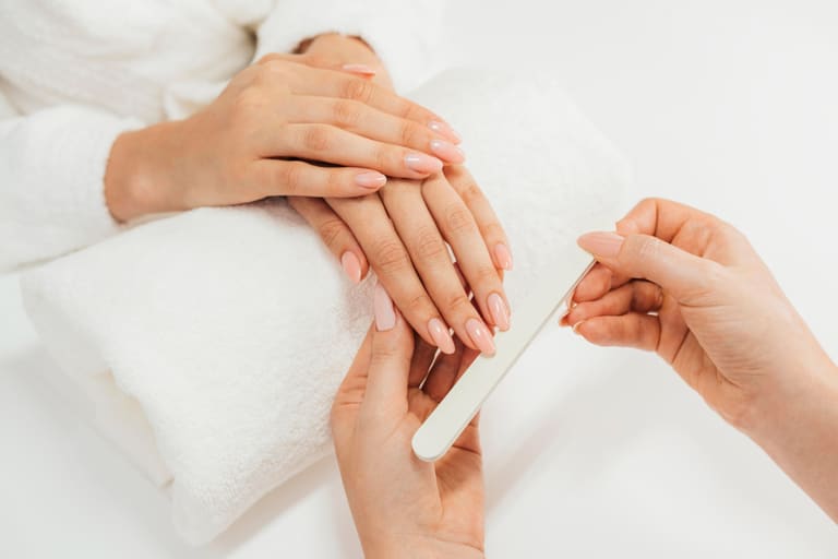 Alongamento de Unhas: curso GRATUITO
