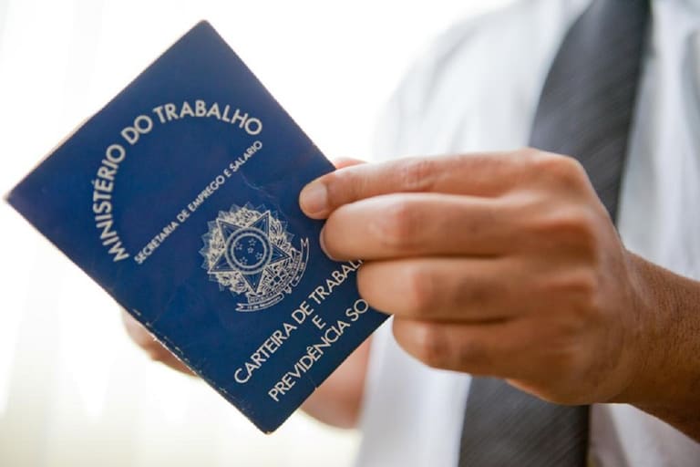 carteira assinada brasileiros Fim de Semana começou com ÓTIMA SURPRESA para quem tem carteira assinada