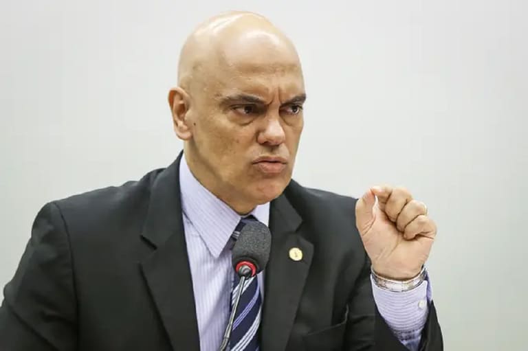 Surpresa total, INSS toma decisão que vai afetar os aposentados e agora Moraes vai bater o martelo