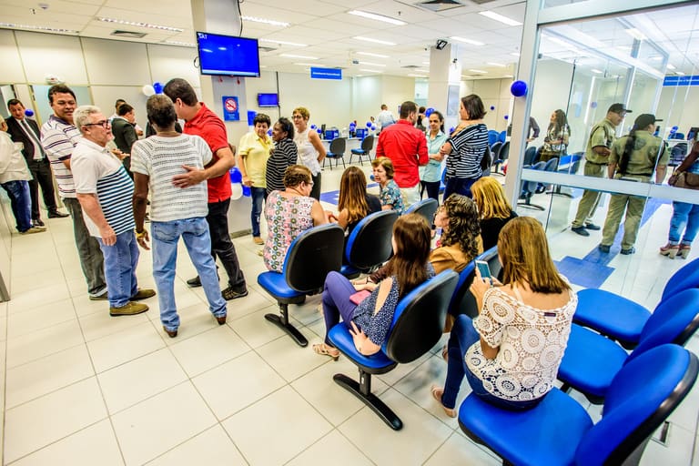 SURPRESA: INSS altera idade mínima para se aposentar no Brasil e choca a todos SURPRESA: INSS altera idade mínima para se aposentar no Brasil e choca a todos