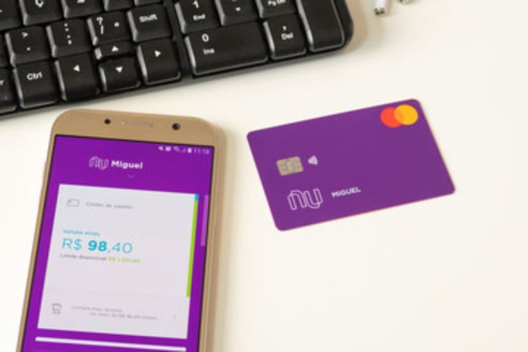 Fatura Nubank sem preocupações: Descubra como configurar o débito automático e desfrutar de vantagens especiais Fatura Nubank sem preocupações: Descubra como configurar o débito automático e desfrutar de vantagens especiais