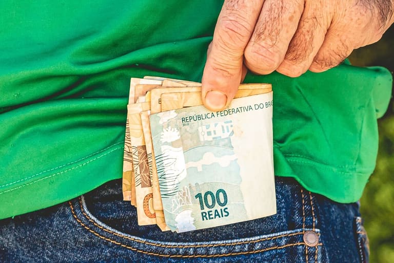 Brasileiros são pegos de surpresa com NOVO CALENDÁRIO DO 13º SALÁRIO; veja todas as datas de pagamentos Brasileiros são pegos de surpresa com NOVO CALENDÁRIO DO 13º SALÁRIO; veja todas as datas de pagamentos