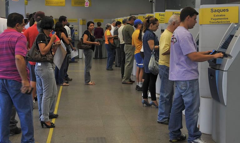 Febraban elogia lançamento do Desenrola pelo Governo Federal Febraban elogia lançamento do Desenrola pelo Governo Federal