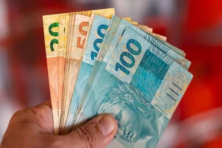 Desenrola: Bancos renegociam R$500 milhões e limpam 2 milhões de nomes Desenrola: Bancos renegociam R$500 milhões e limpam 2 milhões de nomes