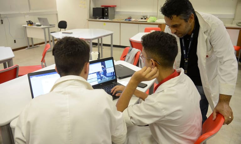 Consulta pública sobre o novo Ensino Médio