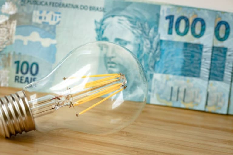 ÚLTIMOS DIAS para você concorrer a 2 anos de conta de LUZ GRÁTIS