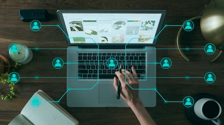 Nova tecnologia Li-Fi pode acabar com o Wi-Fi (Entenda!) Nova tecnologia Li-Fi pode acabar com o Wi-Fi (Entenda!)