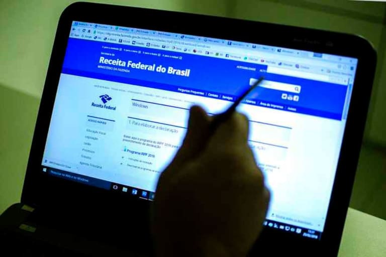 RESTITUIÇÃO do Imposto de Renda 2023 cairá NESTA data