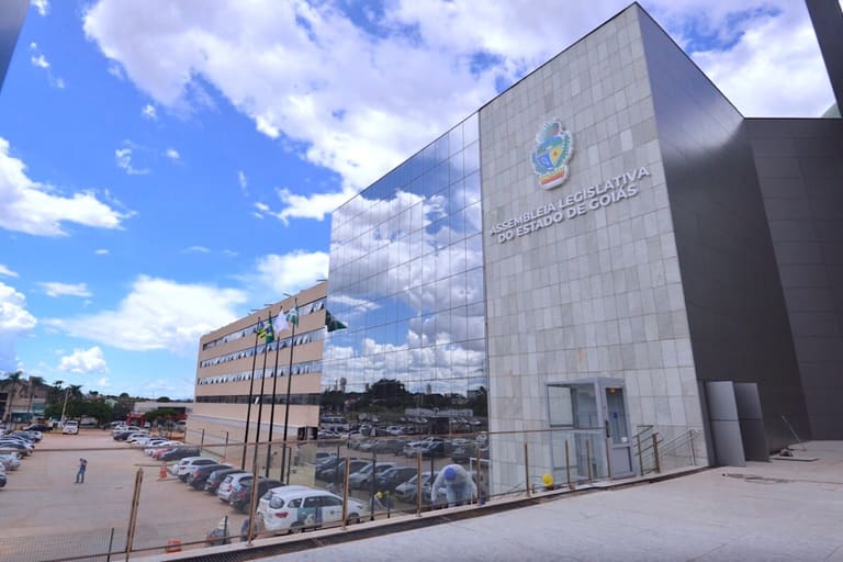 ALEGO terá novo concurso público em 2024 ALEGO terá novo concurso público em 2024