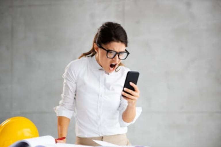 ALERTA! 6 coisas que fazem o seu celular travar