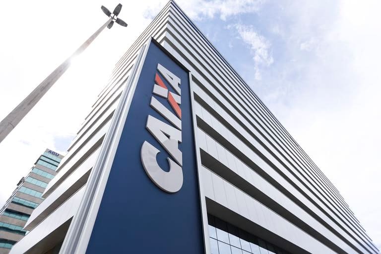 Após Selic, BB e Caixa anunciam corte nos juros do consignado Após Selic, BB e Caixa anunciam corte nos juros do consignado