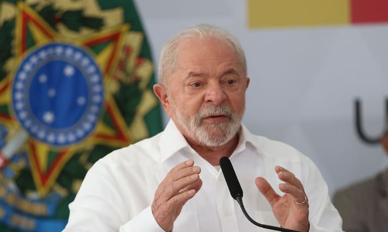 Lula libera FGTS e empréstimos do BNDES a vítimas do ciclone n sul