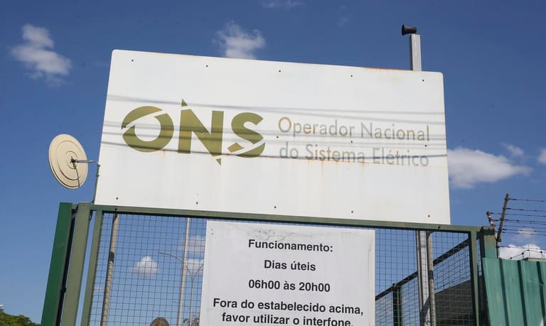 ONS confirma que vai fazer nova investigação por causa do apagão de energia no Brasil ONS confirma que vai fazer nova investigação por causa do apagão de energia no Brasil