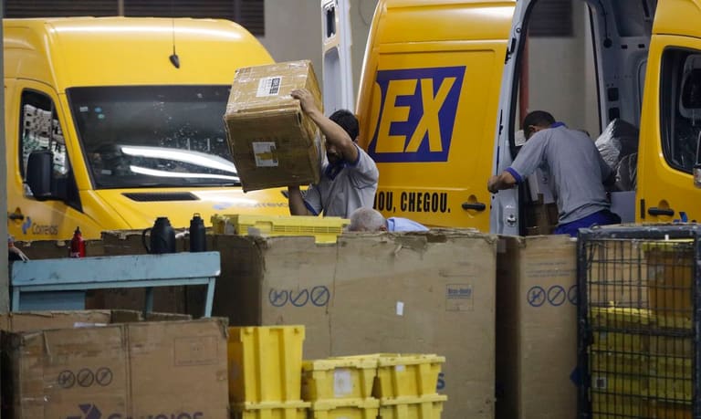 A Novela sem fim: Taxação para compras internacionais ganha novo capítulo; entenda A Novela sem fim: Taxação para compras internacionais ganha novo capítulo; entenda