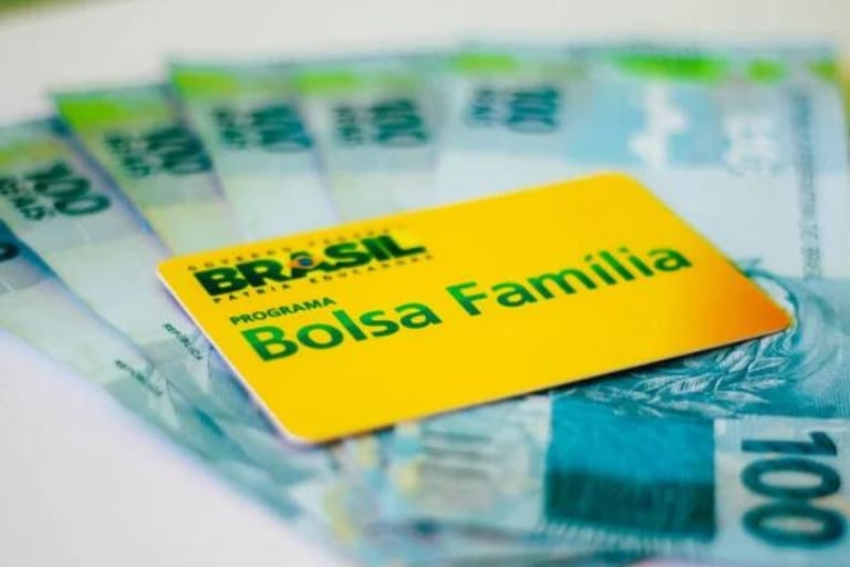 BOLSA FAMÍLIA: Novo Programa Social ficou mais caro, mas beneficia famílias menores BOLSA FAMÍLIA: Novo Programa Social ficou mais caro, mas beneficia famílias menores