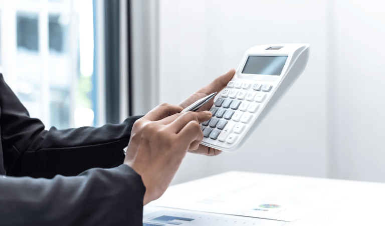 Desenrola Brasil: confira dados e saiba como fazer a renegociação de dívidas bancárias Desenrola Brasil: confira dados e saiba como fazer a renegociação de dívidas bancárias
