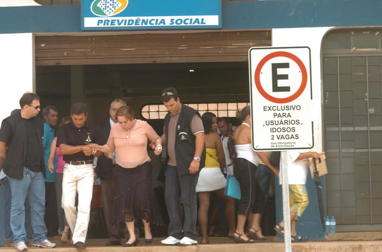 Fila do INSS diminui, porém ainda é alta; Veja os números